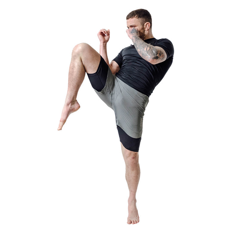 Shorts de compression 2-en-1 T16 MMA